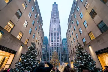 Juletræet ved Rockefeller Center 2026: tænding, datoer og tips