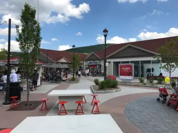 Woodbury Common Premium Outlets